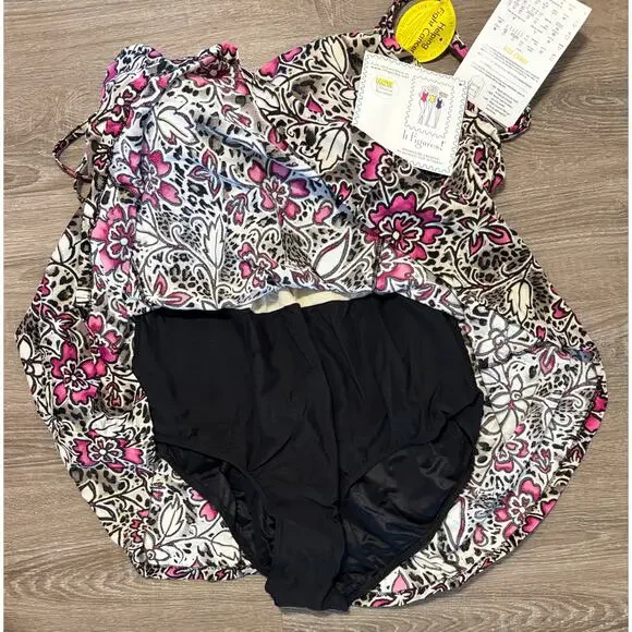 It Figures Slender Thighs Swimsuit 22W Leopard Floral Skirted One Piece NWT - Picture 7 of 10